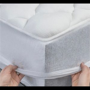 eLuxury Bamboo mattress topper